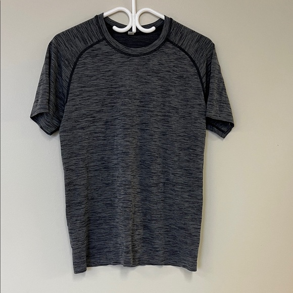 lululemon athletica Other - Lululemon Men's Heathered Black Metal Vent Tech Short Sleeve T-Shirt Size Small